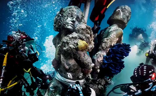 damien-hirst-treasures-from-the-wreck-unbelievable-venice-art-biennal-underwater-discovery5 damien-hirst-underwater treasures-from-the-wreck-unbelievable