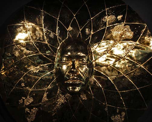 Damien-Hirst---Venice-Biennial Damien-Hirst-gold-sun disc