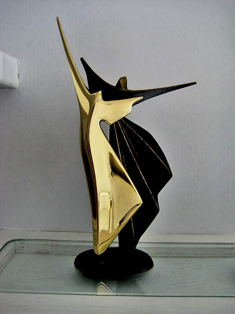 Dancers sculpture-by-Kostas-Dikefalos Dancers sculpture-by-Kostas-Dikefalos