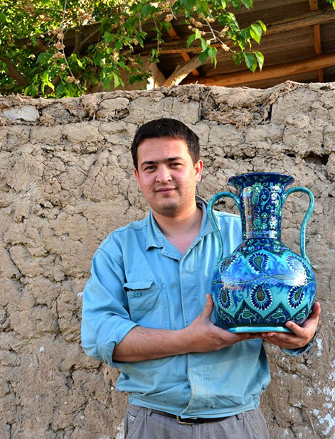 Diyorjon-Diyor,-Rishtan-ceramics Diyorjon-Diyor,-Rishtan-ceramic-vessel