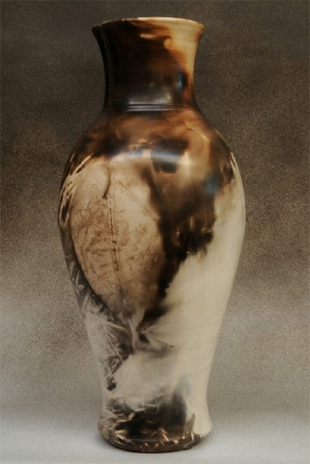 Donve-Branch-pit-fired-vessel Donve-Branch-pit-fired-baluster vessel