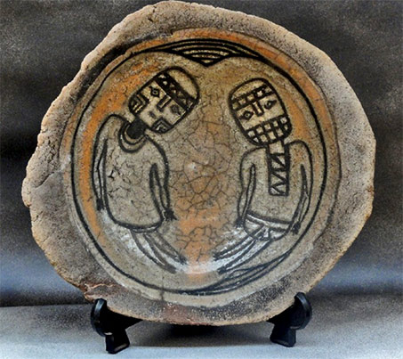 Donve-Branch-pottery-art two-figure-plate Donve Branch