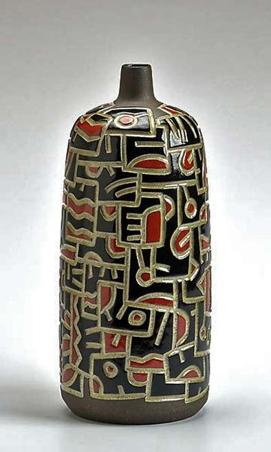 Doodle-Bottle---Red-and-Black-Boyan-Moskov- Iincised Doodle Bottle - Red and Black Boyan Moskov-