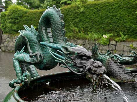 Dragon-Fountain-Japan-- green dragon fountain, Japan