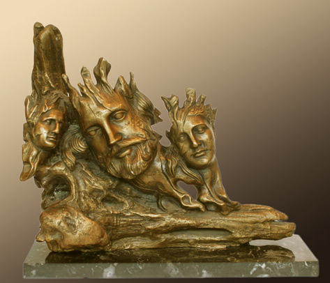 yiannis-nanouris-sculpture-473x406 Three head abstract sculpture by Yiannis Nanouris