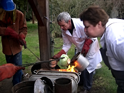 French-raku-workshop Raku production at la porte du soleil, Provence of Ile de France, Paris region