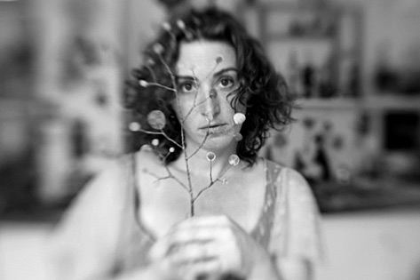 juliana-bollini-artist-portrait-473x315 Juliana Bollini black and white portrait