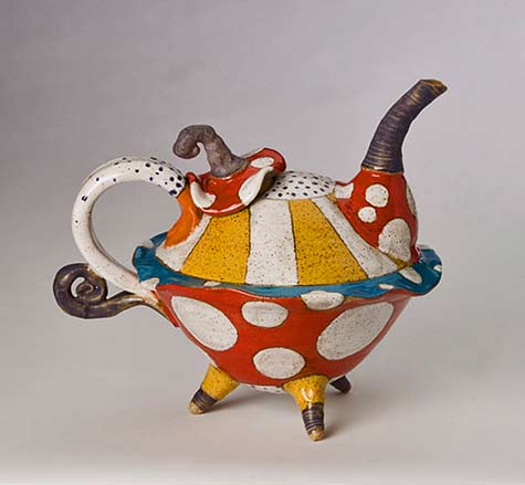 Dwo-Wen-Chen-wizard-hat-teapot Dwo-Wen-Chen whinsical teapot
