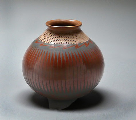 amando-silverio-vessel-475x419 earthenware pot Amando Silverio