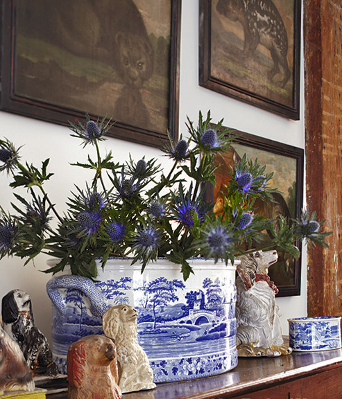 Connecticut-country-deco eclectic-country-house-with-vintage-collections-home-interior-decorating-5