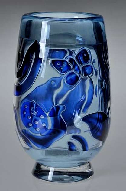 Edvin-Öhrström-(1906-1994),-Orrefors,-'Ariel'-Glass-Vase Edvin Öhrström-(1906-1994),Orrefors, 'Ariel' Glass-Vase in blue