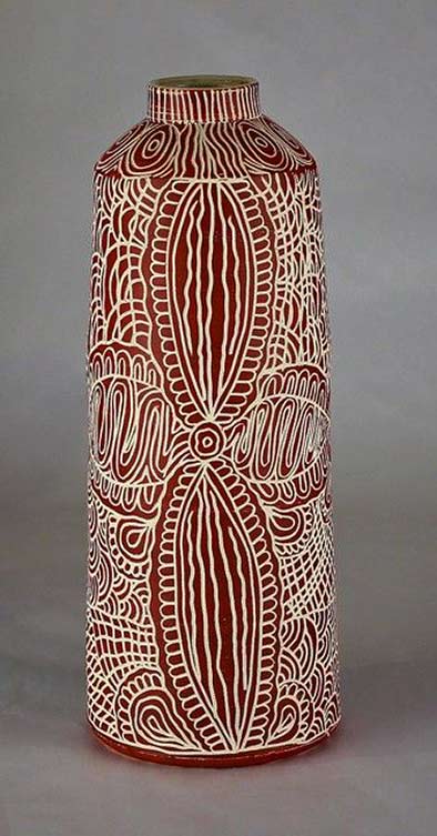 Ernabella-Arts-ceramics-sgraffito-vase Ernabella-Arts-ceramics Tjimpuna Williams Ngayuku Walka stoneware with terrasigilatta