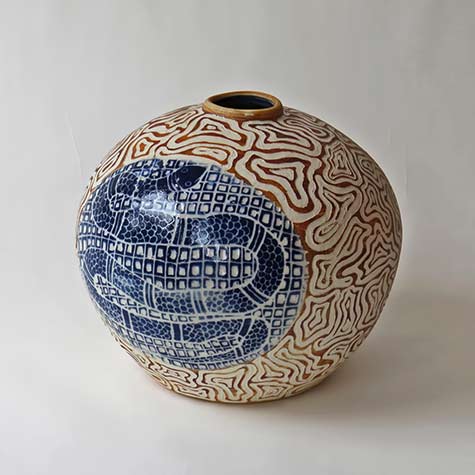 Ernabella Ceramics, Derek Jungarrayi Thompson - SOLD Liru Kutjara II, 2013, stoneware with sgraffito, H 19 Ernabella Ceramics, Derek Jungarrayi Thompson - SOLD Liru Kutjara II, 2013,