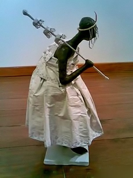 escultura-Orixás-Ubiratã-Trindade escultura Orixás-Ubiratã-Trindade papier mache sculpture