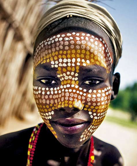 dotted-face-painting-Ethipoia EthiopieeisjeMG_Omo-Valley-columbusmagazine.nl