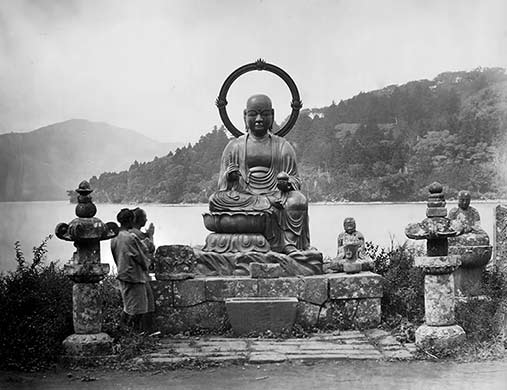 felice_beatos_japan_places_people_1_1