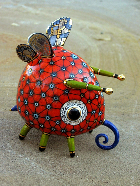 anya-and-slava-porcelain-figurine-475x633 Red butterfly with white polka dots Anya Stasenko and Slava Leontyev, Ukraine