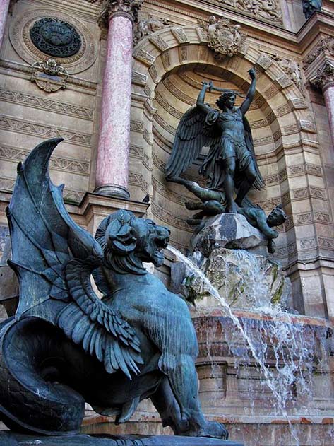 Fontaine-Saint-MichelPhoto-by-Michele-Campus-on-Behance Fontaine Saint Michele Photo by Michele Campus