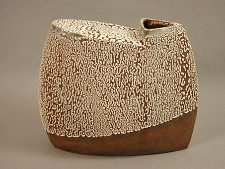 francesc-burgos--black-bottle-with-crawling-shino-glaze Francesc Burgos--black bottle with crawling shino glaze