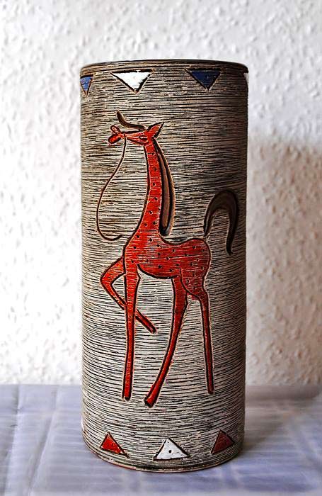 Fratelli-Fanciullacci---Designer-Vase Fratelli Fanciullacci cylindrical horse motif vase
