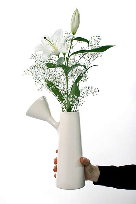 funnel-vase-roger-arquer