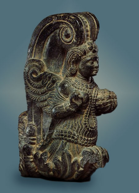 Goddess-with-garland-sculpture Garland-holder-with-a-winged-celestial,-mid-1st-century-A.D.-Pakistan,-ancient-region-of-Gandhara-Schist