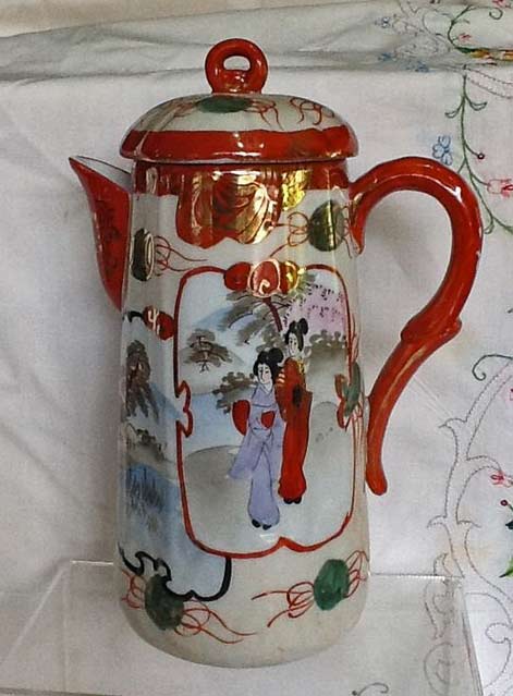 Vintage-China-Chocolate-or-Coffee-Pot Geisha-Girl-Handpainted-Vintage-China-Chocolate-or-Coffee-Pot-by-bellefleurantiques-on-Etsy