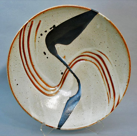 Guillermo-Cuellar-dish Guillermo-Cuellar---contemporary ceramic plate