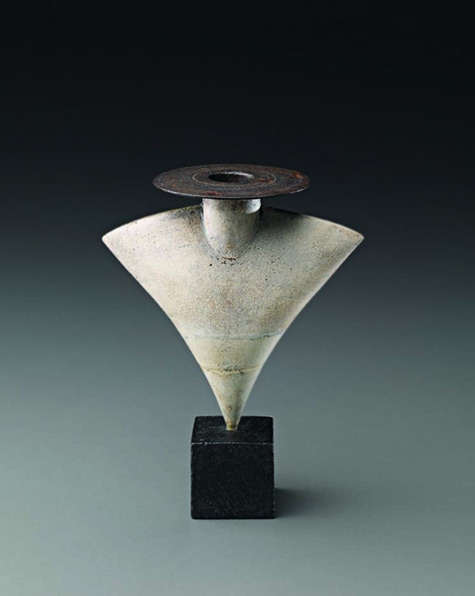 Hans-Coper-475x596 Hans Coper ceramic bottle