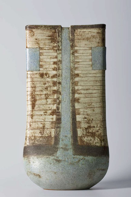 Hans_de_Jong-Dutch-pottery Hans_de_Jong_ceramic_vase_with_Dutch_landscape_l970-80