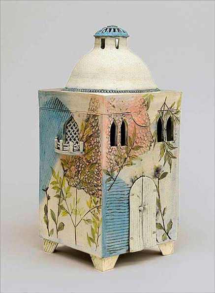 catherine-brennon-ceramic-lidded-box heaven-earth-dream-box-by-catherine-brennon