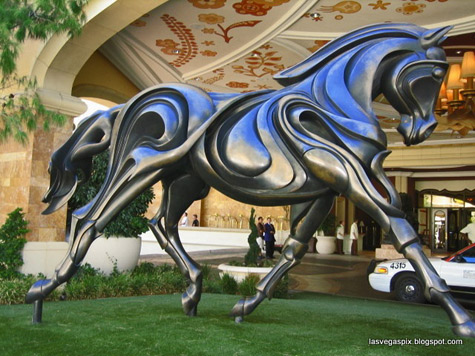 Horse-sculpture-Las-Vegas Horse-sculpture-Las-Vegas by Wangstone
