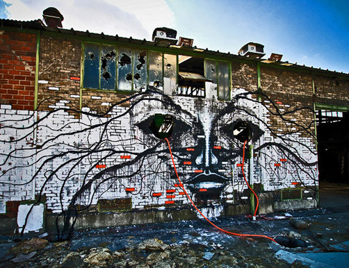 Lemza-street-artist Lemza-France large mural on factory wall