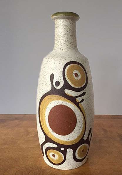 Israel-Lapid-Mid-Century-Pottery Lapid-Mid-Century-Pottery vessel with abstract motif