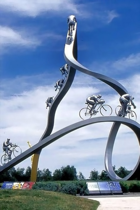 bysicle-moument-italy-473x709 Italian Bicycle Monument