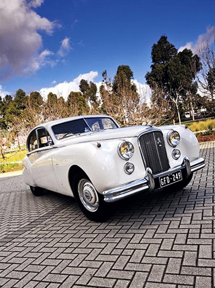 Jaguar-mark7-classic-car 1951 Jaguar-Mark-7 Streamline Moderne