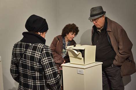 Ceramic-artist-Joan-Serra Joan-Serra ceramic sculpture