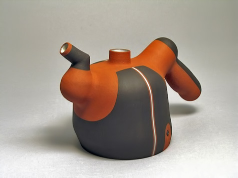 jose-sierrateapot Jose-Sierra ceramic teapot in burnt orange and dark brown