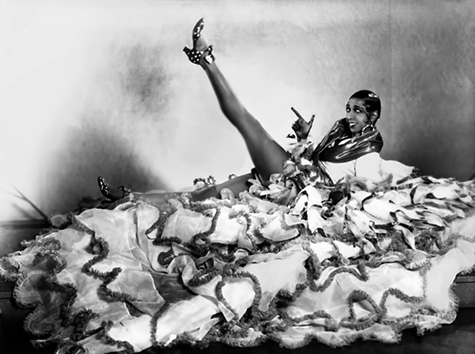 jazz-age-josephine-baker-475x354 Josephine Baker in a flounced dress