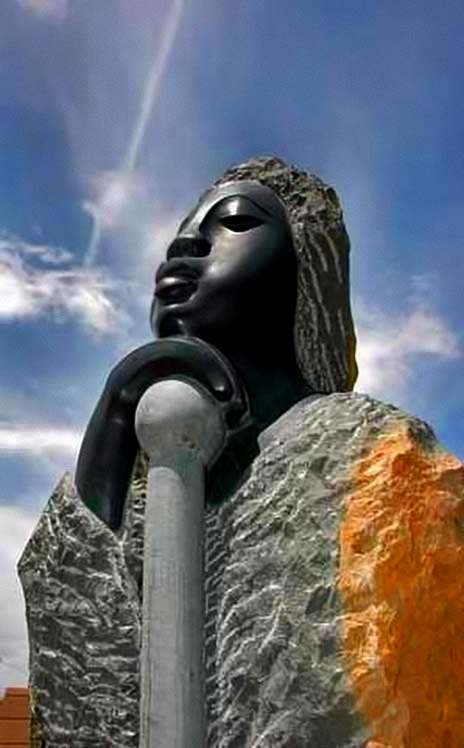 Keeping-the-History---Agnes-Nyanhongo Keeping-the-History---Agnes-Nyanhongo Sculpture of a Zimbabwean lady