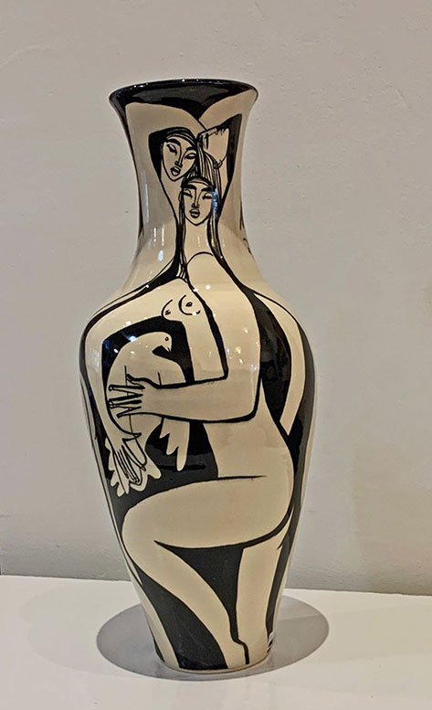 Ken abd Tina Riesterer-2021Hold-On-To-Peace-Vase Ken abd Tina Riesterer-2021Hold-On-To-Peace-Vase