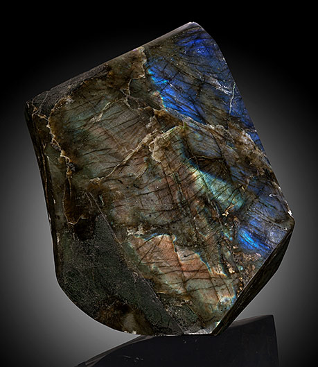 Labradorite-Antsohamay-Quarry,-Tulear-Prov.,-Madagascar Labradorite-Antsohamay-Quarry,-Tulear-Prov.,-Madagascar - dreamstone