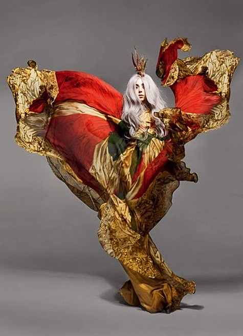 lady-gaga-wearing-mcqueen -475x655 Lady Gaga-in-Alexander McQueen gown