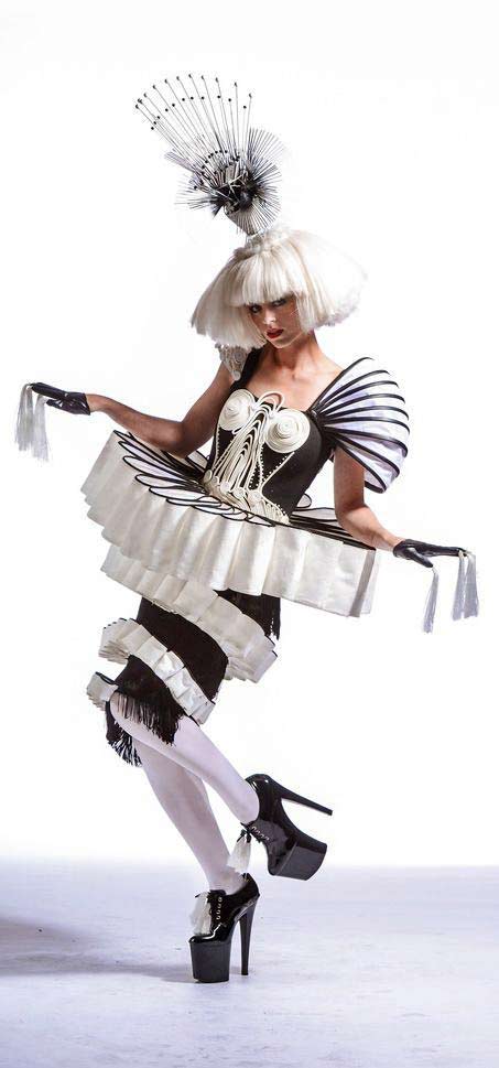 lai-kit-ling-fashion-designer lai-kit-ling-hong-kong-design-institute