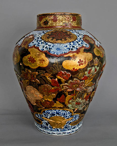late-17th-century-japanese-imari-lacquered-vase late 17th century Japanese Imari lacquered vase
