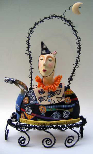 laura-balombini-ceramic-and-wire-teapot-394x655 Laura-Balombini--ceramic and wire teapot with clown head lid