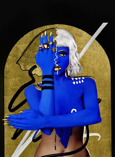 Lina-Iris-Viktor-Paints-with-Gold Lina-Viktor-body-paint-blue and gold background