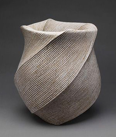 Sakiyama-Takayuki-wave-vessel Listening-to-Waves-vase,-Heisei-period-(1989–present),-2004-Sakiyama-Takayuki-(Japanese,-born-1958)