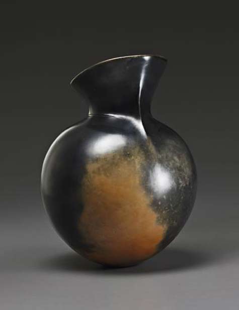 magdalene-odundo-african-pottery MAGDALENE-ODUNDO-1983 Carbonised-and-burnished-terracotta