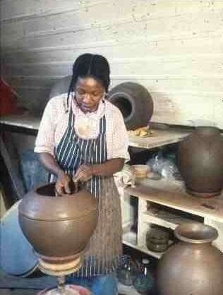 316px-418px-Magdalene-Odundo.jpg Magdalene Odundo